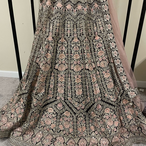 Engagement gown - Picture 3 of 5